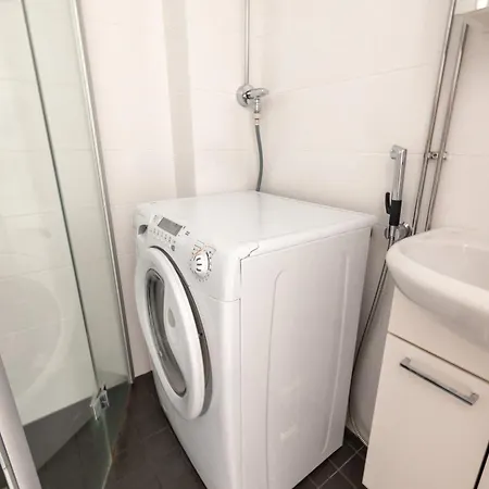 Cozy Courtyard With Location In Kamppi 赫尔辛基